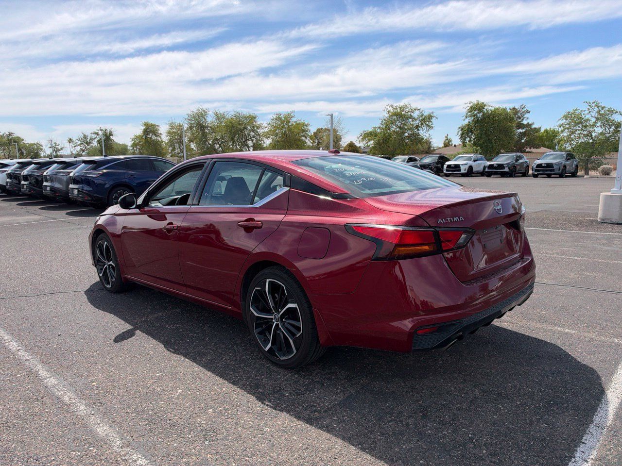 Used 2024 Nissan Altima 2.5 SR FWD image 7