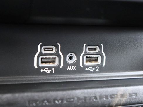 Used 2025 RAM 1500 Laramie AWD/4WD image 41