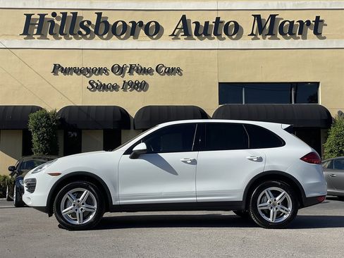 Used 2014 Porsche Cayenne S image 3
