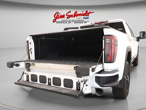 Used 2025 GMC Sierra 2500 AT4 w/ AT4 Premium Plus Package AWD/4WD image 37