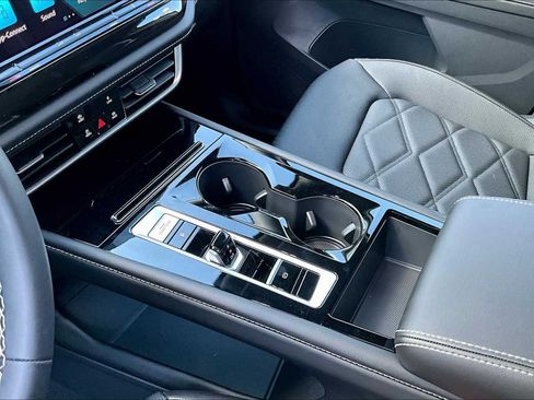 New 2026 Volkswagen Atlas SE image 7