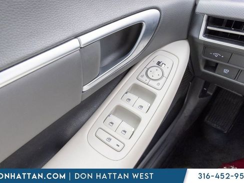 Used 2025 Hyundai Sonata SEL image 14