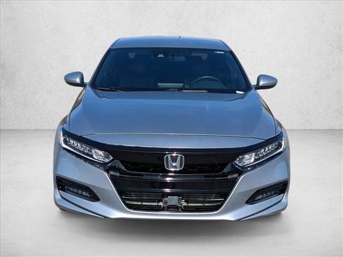 Used 2018 Honda Accord Sport image 2