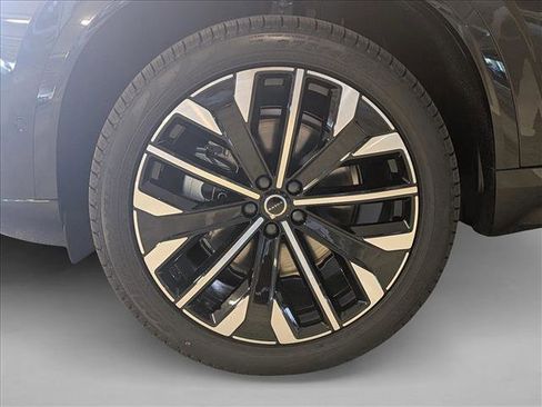 New 2026 Volvo XC90 B5 Plus image 11
