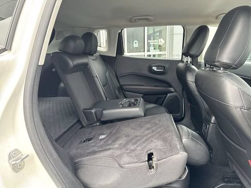 Used 2019 Jeep Compass Trailhawk AWD/4WD image 16