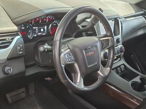 Used 2018 GMC Yukon SLT w/ Open Road Package AWD/4WD image 10
