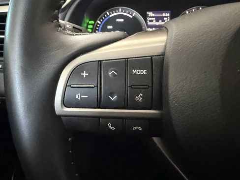 Used 2018 Lexus RX 450h AWD w/ Premium Package image 27