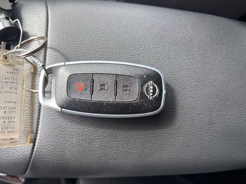 Used 2025 Nissan Kicks SV image 22