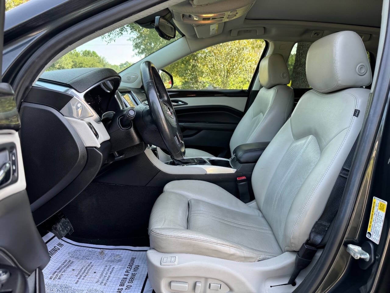 Used 2014 Cadillac SRX Luxury w/ Driver Awareness Package FWD image 10
