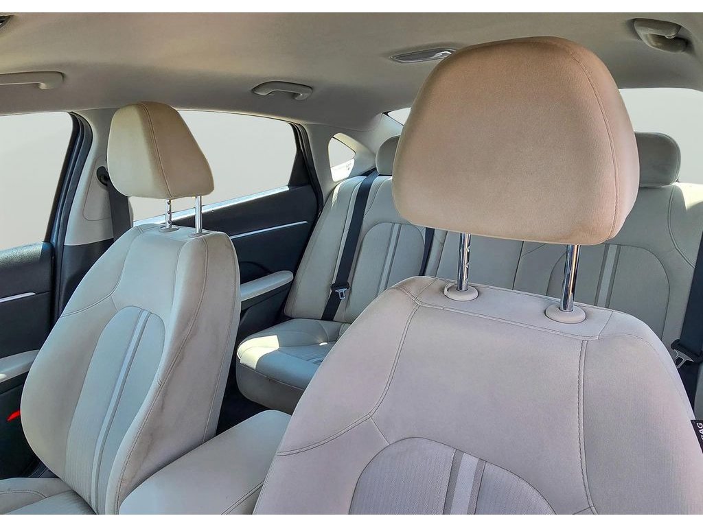 Used 2025 Hyundai Sonata SEL FWD image 23