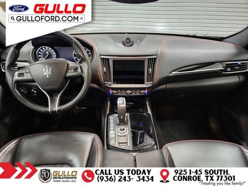 Used 2021 Maserati Levante image 11