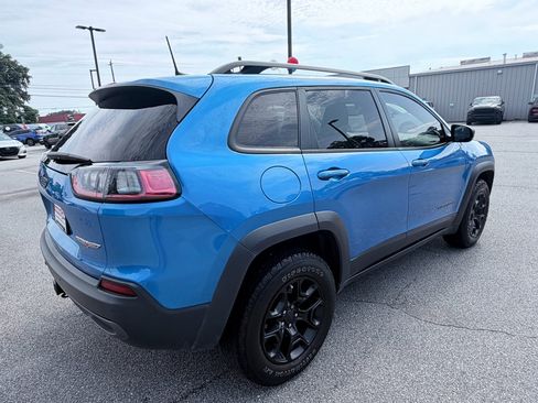 Used 2019 Jeep Cherokee Trailhawk w/ Comfort/Convenience Group AWD/4WD image 6
