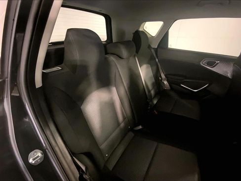 Used 2025 Kia Soul LX w/ LX Technology Package FWD image 23