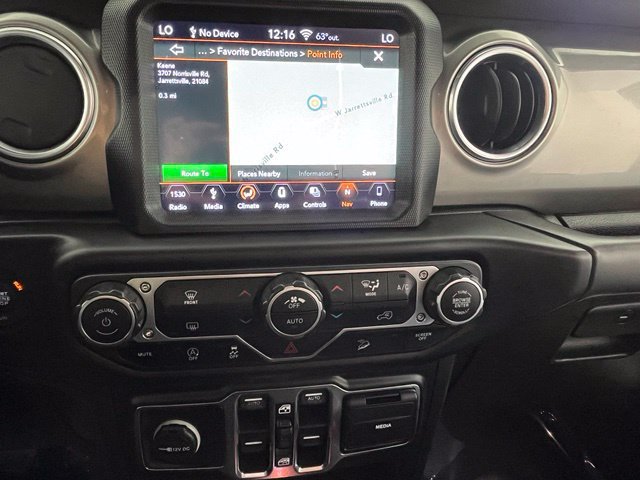 Used 2018 Jeep Wrangler Unlimited Sahara AWD/4WD image 19