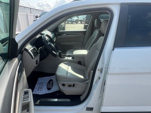 Used 2022 Volkswagen Atlas SE FWD image 16