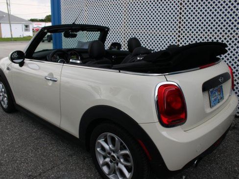Used 2018 MINI Cooper Convertible FWD image 10