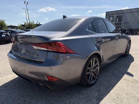 Used 2019 Lexus IS 300 RWD image 2