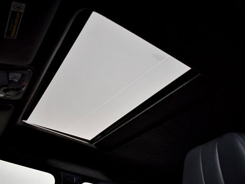 Used 2012 Mercedes-Benz G 550 SUV image 38