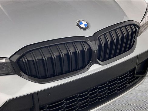 Used 2023 BMW 330i xDrive Sedan w/ M Sport Package AWD/4WD image 28