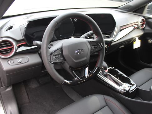 New 2026 Chevrolet Trax RS image 10