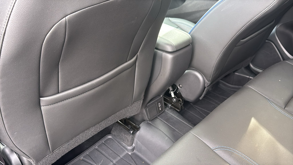 Used 2025 Buick Encore GX Sport Touring w/ Advanced Technology Package AWD/4WD image 31
