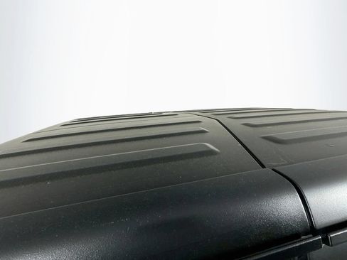 Certified 2025 Jeep Wrangler Sport AWD/4WD image 32