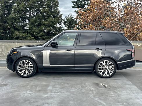 Used 2022 Land Rover Range Rover Westminster Edition image 2