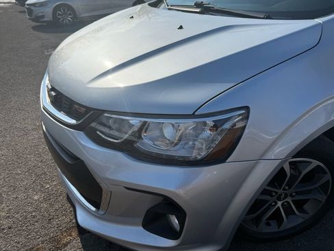 Used 2017 Chevrolet Sonic LT w/ Convenience Package image 9