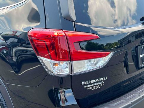 Used 2021 Subaru Forester Limited AWD/4WD image 8