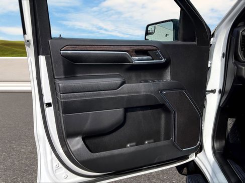 Used 2023 GMC Sierra 1500 Elevation image 13