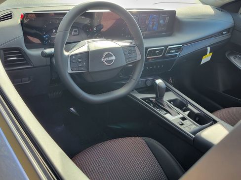 New 2026 Nissan Sentra SR w/ Floor Mat Package image 3