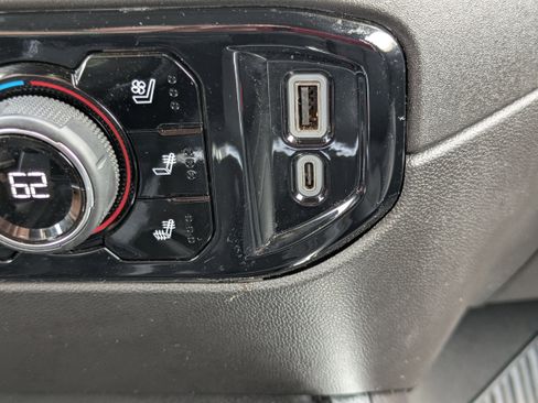 Used 2024 Chevrolet Silverado 1500 LTZ w/ Technology Package image 27