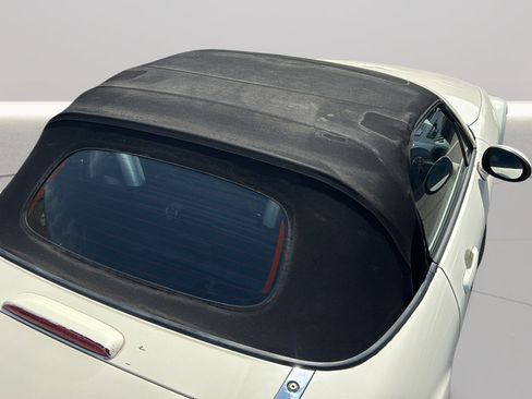 Used 2009 MAZDA MX-5 Miata Touring RWD image 31