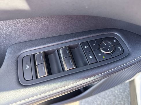 Used 2025 Lexus RX 350 Premium FWD image 15