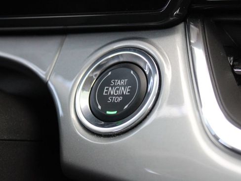 Used 2025 Chevrolet Trax LT w/ Driver Confidence Package FWD image 14