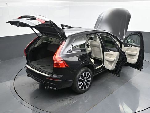 Used 2023 Volvo XC60 B5 Plus w/ Protection Package Premier image 60