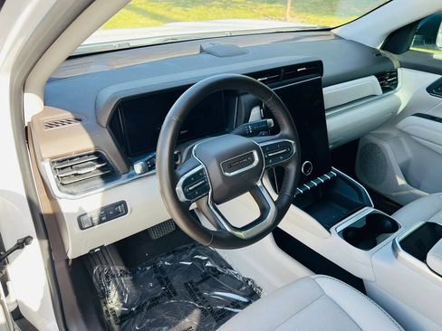 Used 2026 GMC Terrain Denali AWD/4WD image 10