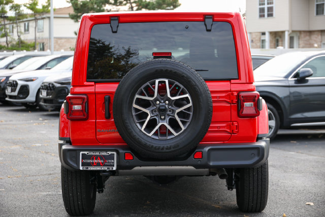 Used 2026 Jeep Wrangler Unlimited Sahara AWD/4WD image 21