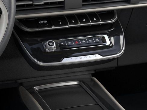 New 2025 Lincoln Corsair FWD w/ Equipment Group 101A image 15