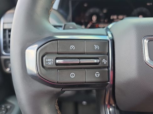 Used 2026 GMC Yukon AT4 w/ AT4 Premium Plus Package AWD/4WD image 21