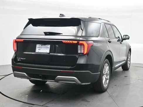 New 2026 Ford Explorer Platinum image 8