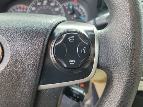 Used 2014 Toyota Camry FWD image 26
