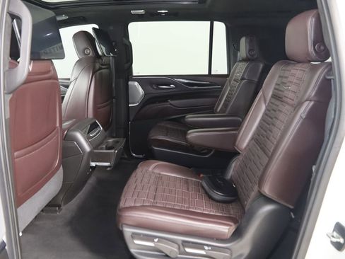 Used 2021 Cadillac Escalade ESV Sport Platinum w/ LPO, ONYX Package AWD/4WD image 59