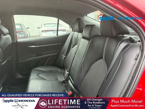 Used 2023 Toyota Camry XLE image 5