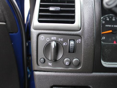 Used 2012 GMC Canyon SLE image 22