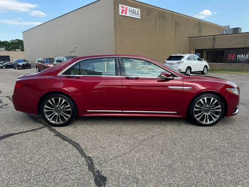 Used 2017 Lincoln Continental Select w/ Technology Package FWD image 11
