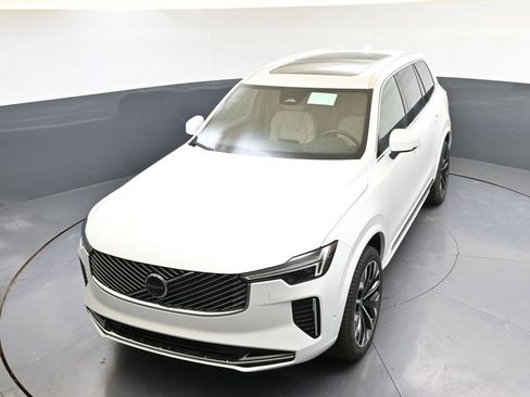 New 2026 Volvo XC90 B6 Plus w/ Protection Package Premier image 46