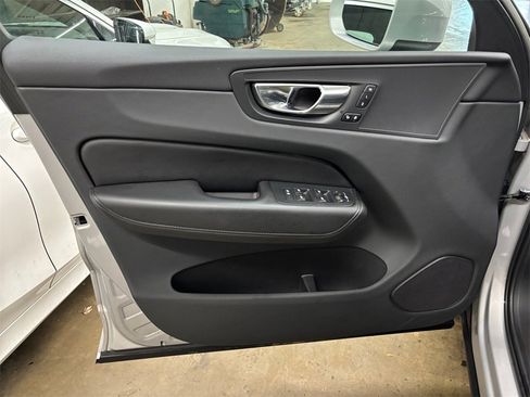 Certified 2023 Volvo XC60 B5 Plus w/ Climate Package image 11