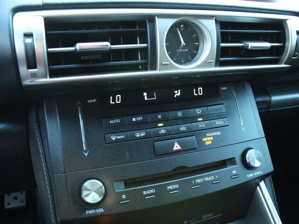 Used 2016 Lexus IS 200t w/ F Sport Package RWD image 27