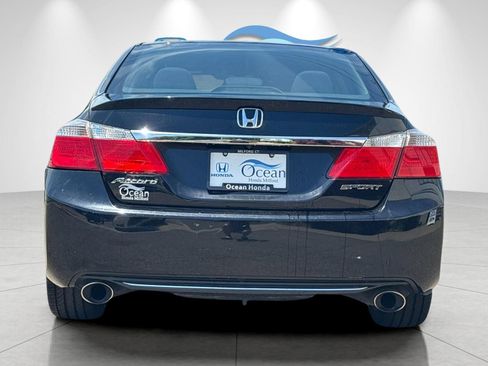 Used 2013 Honda Accord Sport image 4